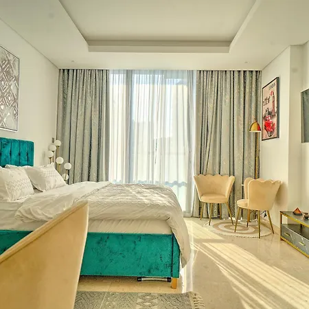The Sterling Paradise Dubai Exterior photo