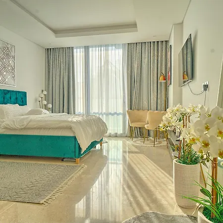 The Sterling Paradise Dubai Exterior photo