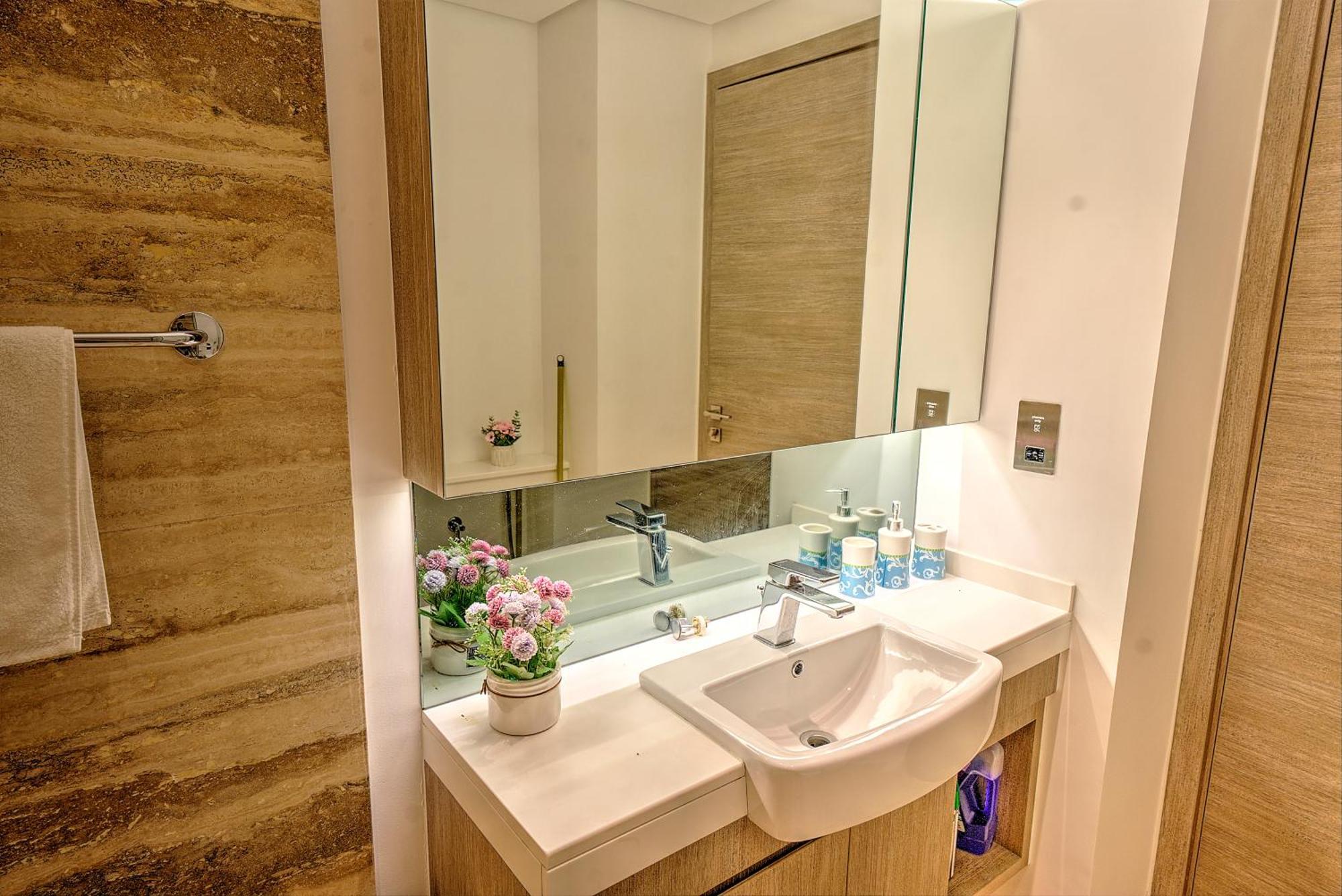 Apartment The Sterling Paradise Dubai
