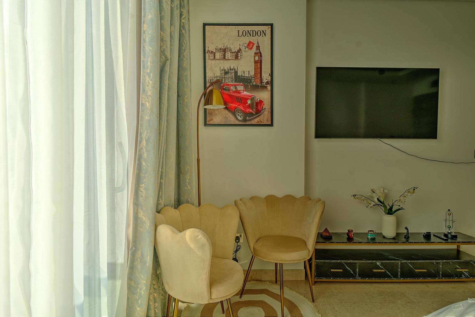 Apartment The Sterling Paradise